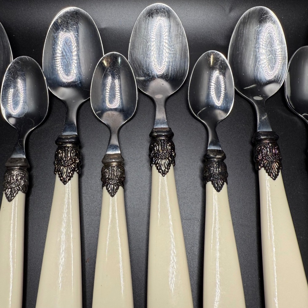 Set‎ of 12 Ornate Cream Handle Silver Metal Spoons
